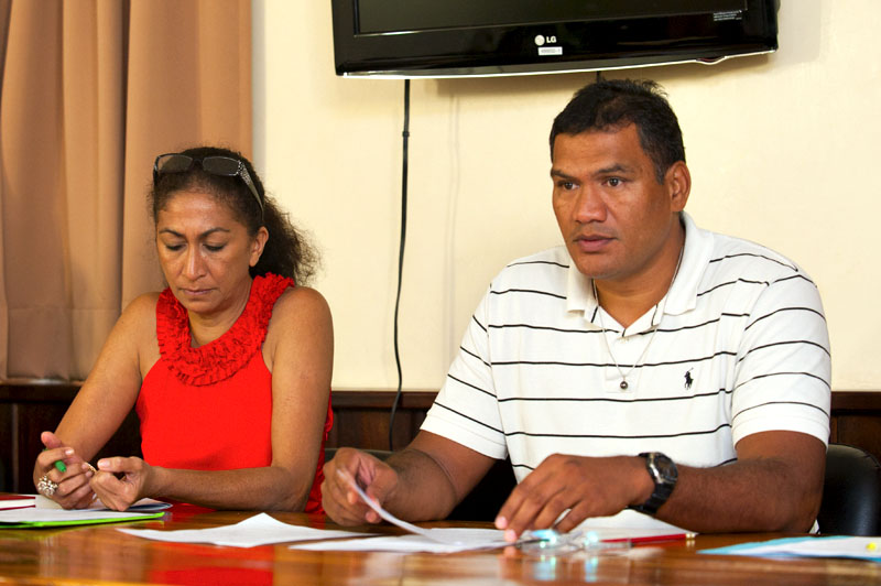 Tauhiti Nena s'oppose une nouvelle fois au vice recteur