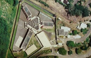 Vue aérienne du centre pénitentiaire de Nuutania © CESC
