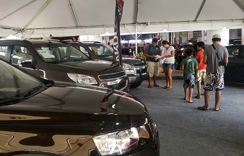 7 600 voitures vendues en Polynésie en 2019 - Radio1 Tahiti