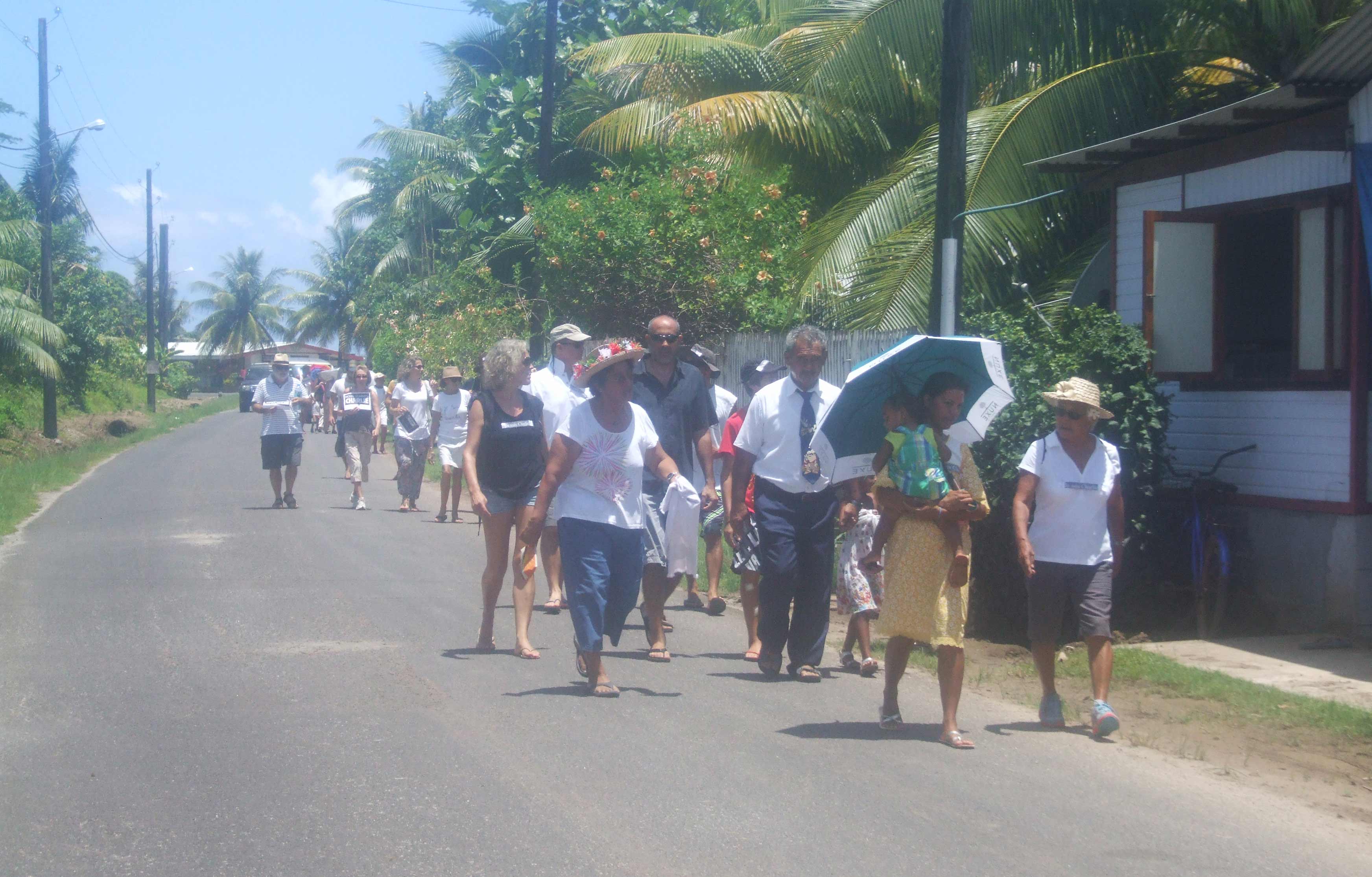 La marche solidaire organisée à Taha'a a rassemblé une quarantaine de personnes 