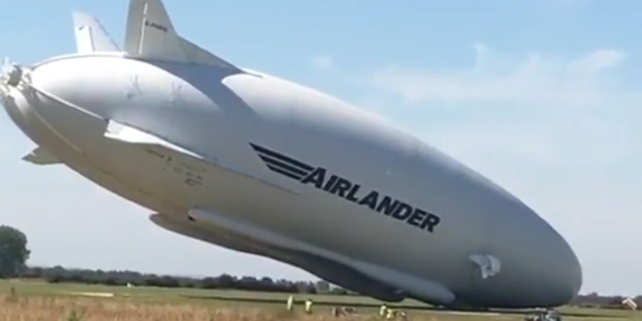 VIDEO-atterrissage-rate-pour-le-plus-gros-dirigeable-du-monde