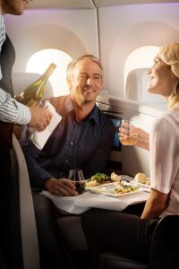 boeing-7879-business-premier-dual-dining-2-0156527