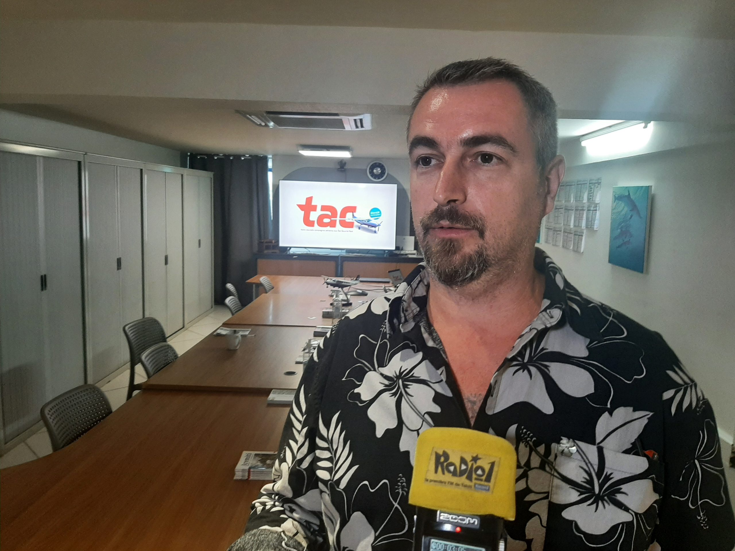 Pascal Bazer Bachi Tahiti air charter