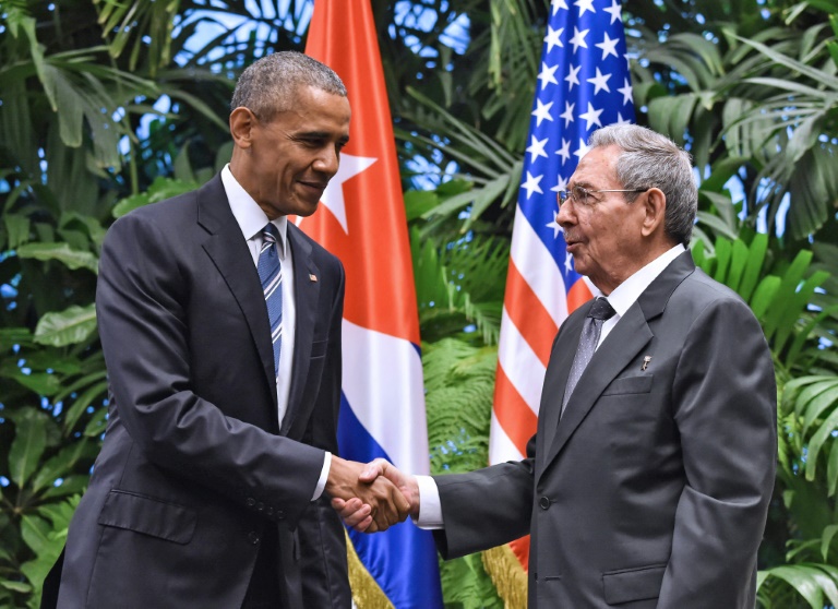 Le pr&eacute;sident am&eacute;ricain Barack Obama et son homologue cubain Raul Castro &agrave; La Havane le 21 mars 2016. &copy; AFP