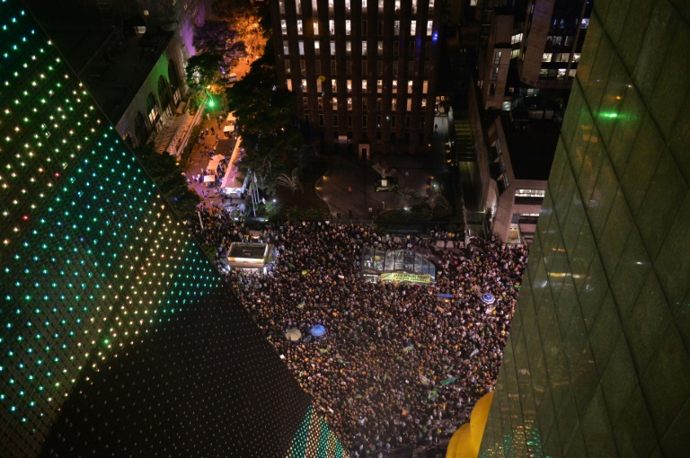 Manifestation contre le gouvernement brésilien à Sao Paulo, au Brésil, le 17 mars 2016. © AFP