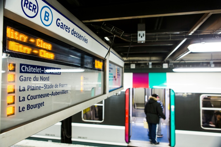 Quai du RER B &agrave; Chatelet-Les Halles &agrave; Paris, le 8 mars 2016. &copy; AFP