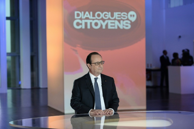 Le pr&eacute;sident fran&ccedil;ais Fran&ccedil;ois Hollande sur le plateau de Dialogues citoyens, le 14 avril 2016 &agrave; Paris. &copy; AFP