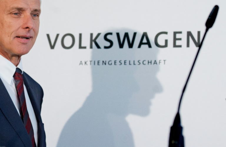 Matthias Mueller, PDG de Volkswagen, arrive &agrave; la conf&eacute;rence de presse du groupe &agrave; Wolfsburg, en Allemagne, le 22 avril 2016. &copy; AFP