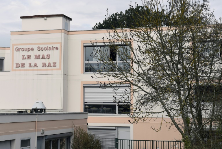 Vue ext&eacute;rieure en date du 24 mars 2015 du groupe scolaire Le Mas &agrave; Villefontaine. &copy; AFP