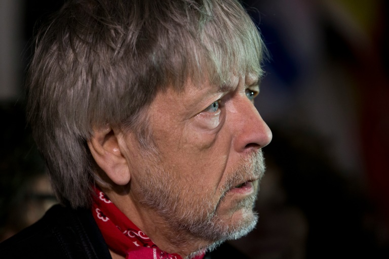 Le chanteur Renaud S&eacute;chan alias Renaud le 7 janvier 2016  place de la R&eacute;publique &agrave; Paris. &copy; AFP